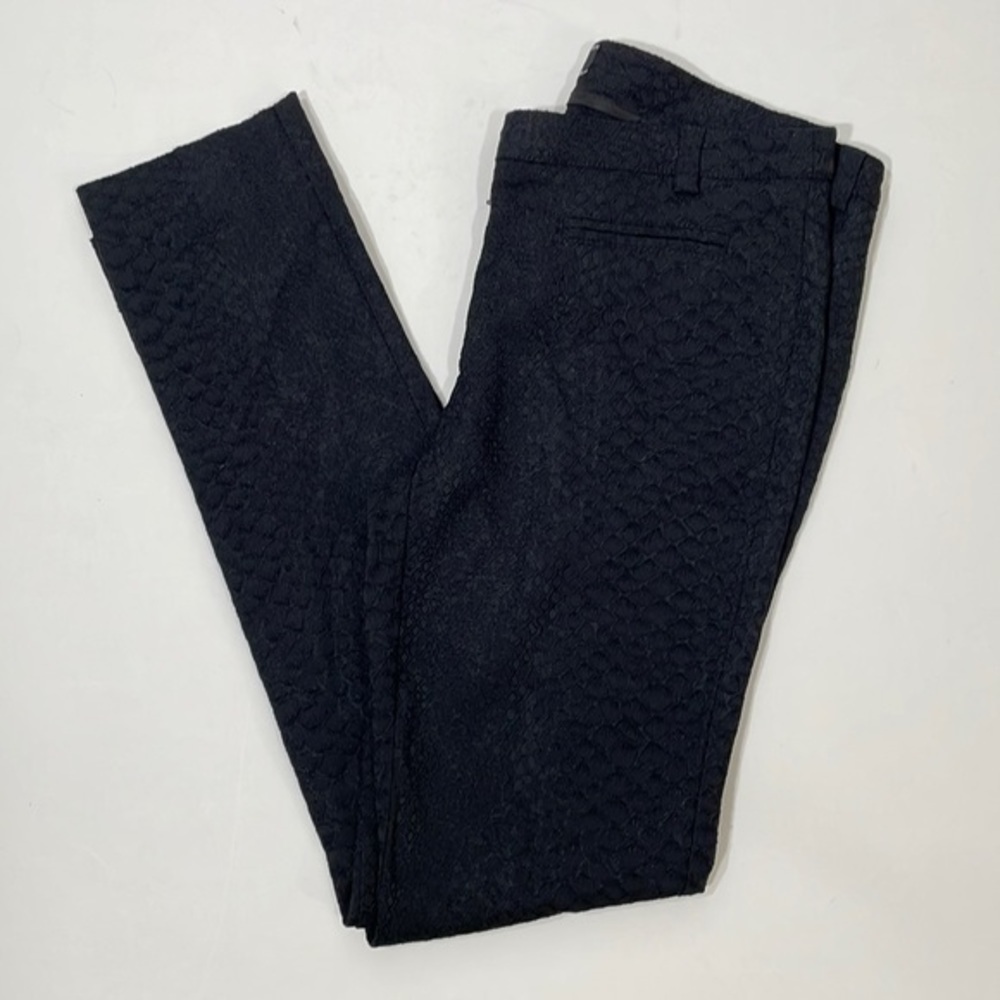 Le Chateau | Skinny Lace Black Pants / Leggings - Picture 7 of 7